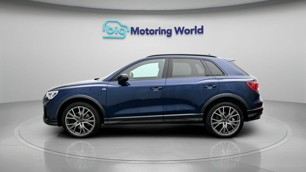 Audi Q3 Black Edition Blue #4