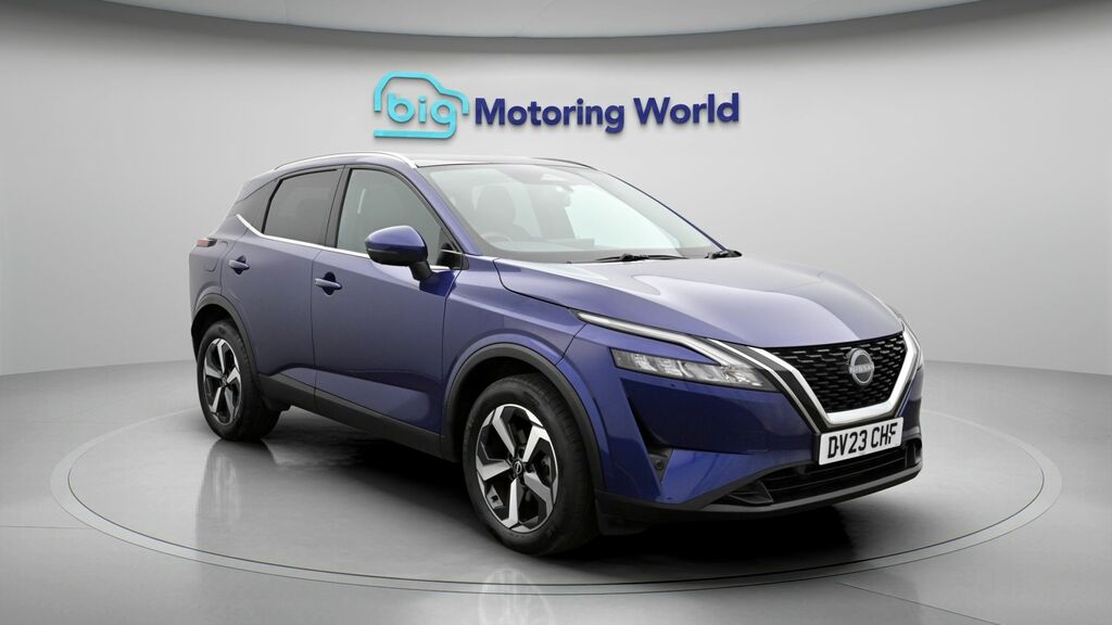 Nissan Qashqai N-connecta Blue