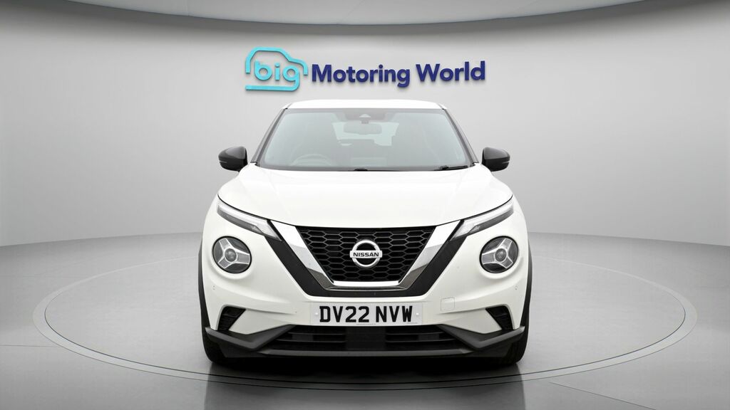 Nissan Juke N-connecta DV22NVW White #2