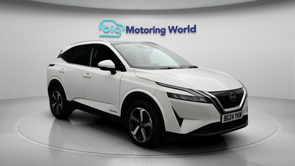 Nissan Qashqai N-connecta White