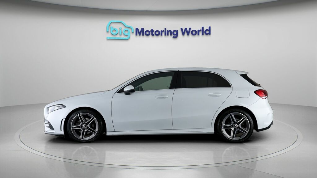 Mercedes-Benz A Class Amg Line YS20EHD White #4