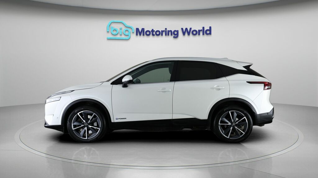 Nissan Qashqai Tekna YS23BVD White #4