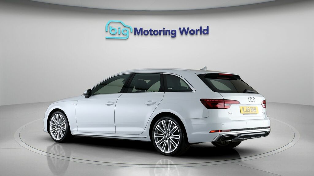Audi A4 Avant S Line White #5