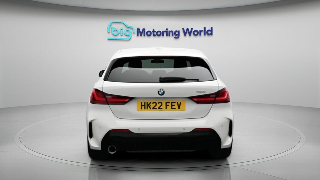 BMW 1 Series M Sport HK22FEV White #6
