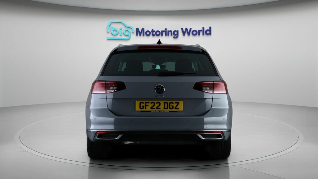Volkswagen Passat Gte Grey #6
