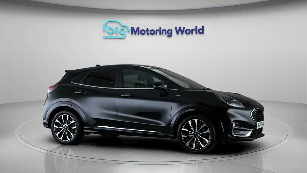 Ford Puma St-line Vignale Black