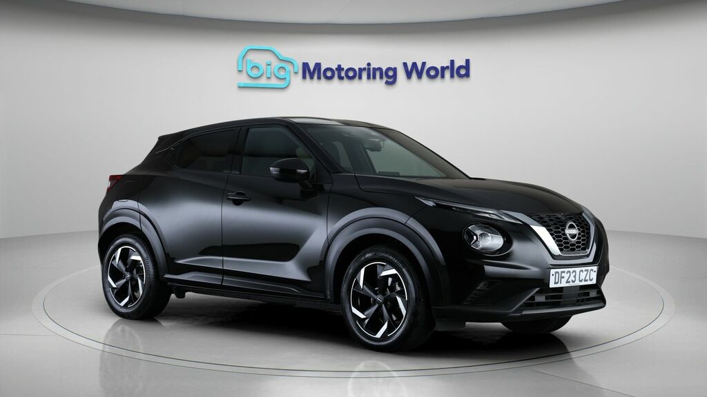 Nissan Juke N-connecta Black