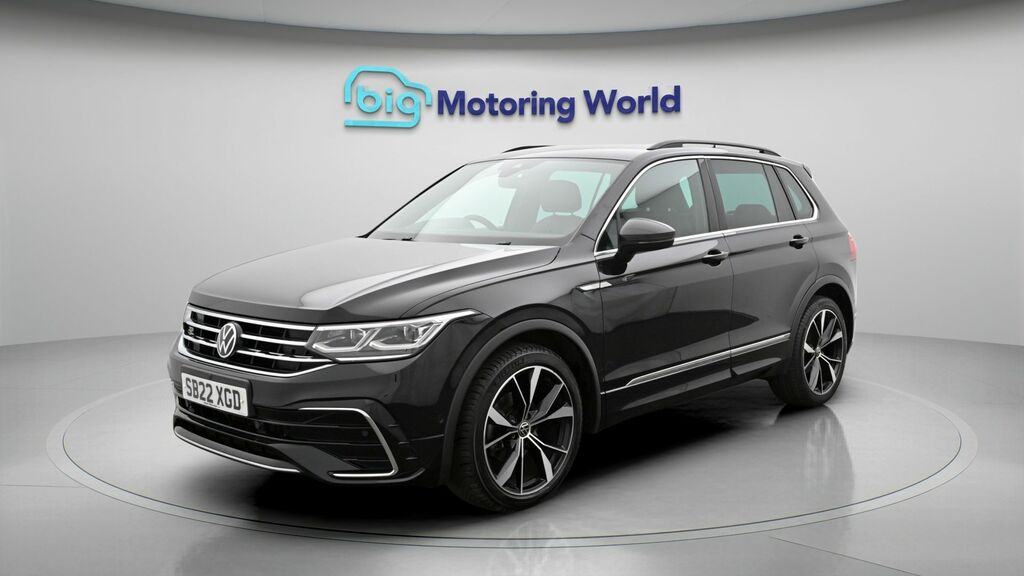 Volkswagen Tiguan R-line SB22XGD Black #3