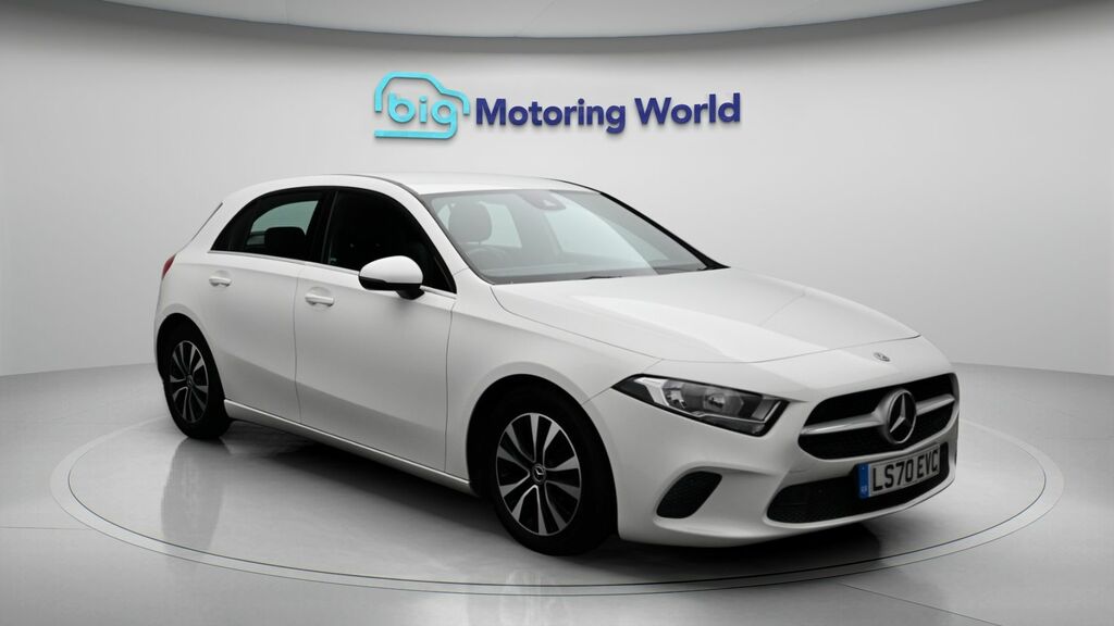 Mercedes-Benz A Class Se LS70EVC White