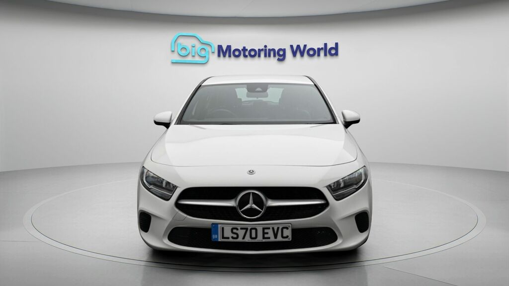 Mercedes-Benz A Class Se LS70EVC White #2