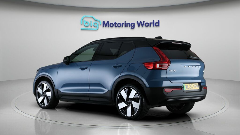 Volvo XC40 Ultimate Blue #5
