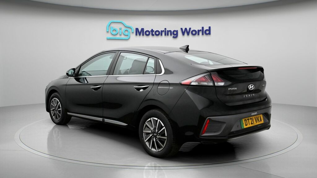 Hyundai Ioniq Premium Black #5