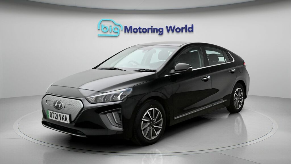Hyundai Ioniq Premium Black #3