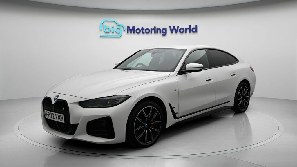 BMW i4 M Sport FP22VNH White #3