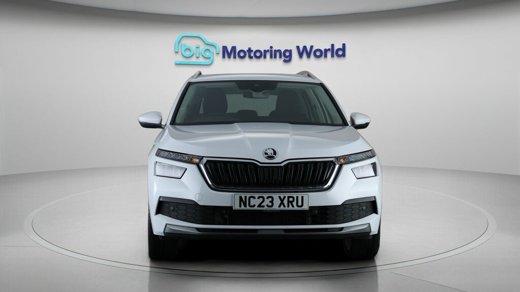 Skoda Kamiq Se L Executive NC23XRU White #2