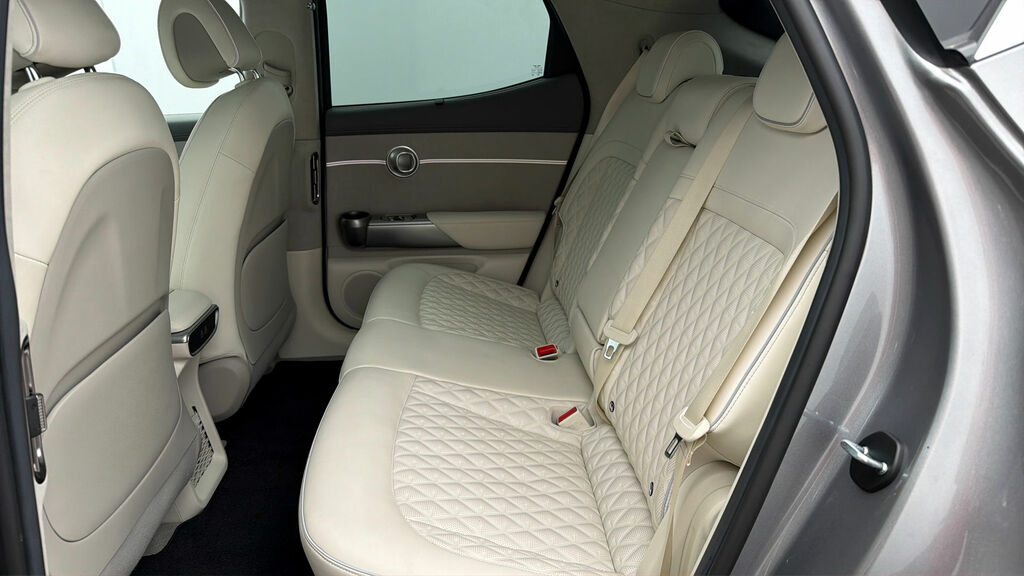 Genesis GV60 Suv White #7