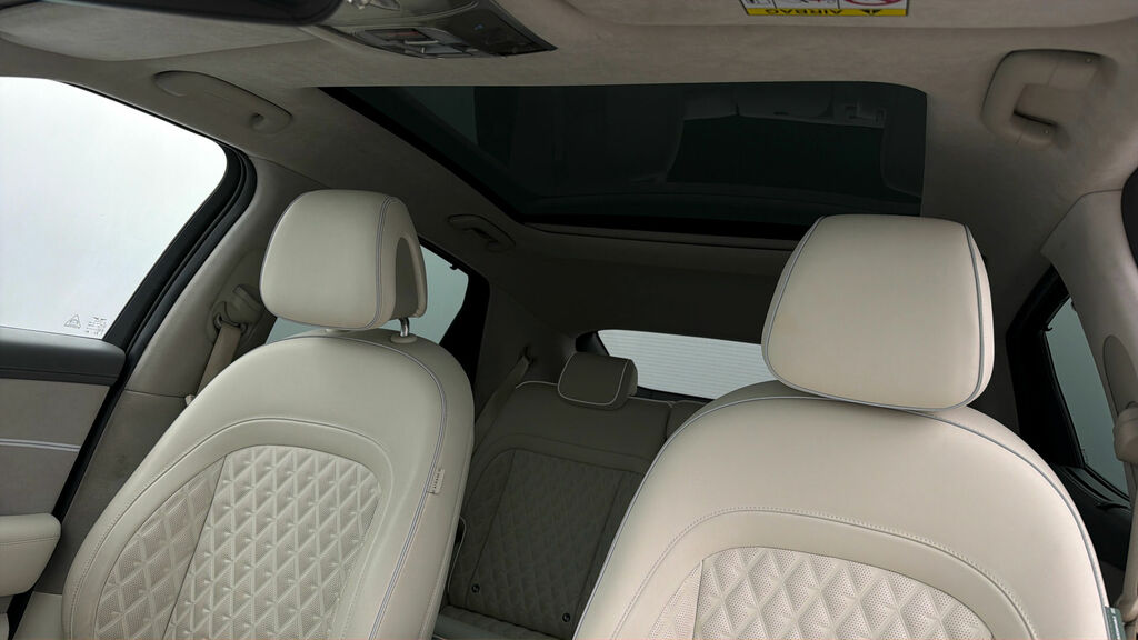 Genesis GV60 Suv White #19