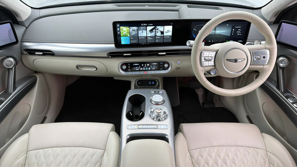 Genesis GV60 Suv White #4