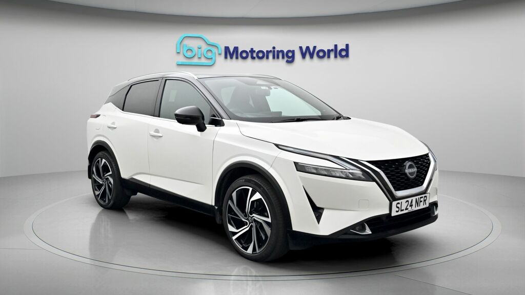 Nissan Qashqai Tekna White