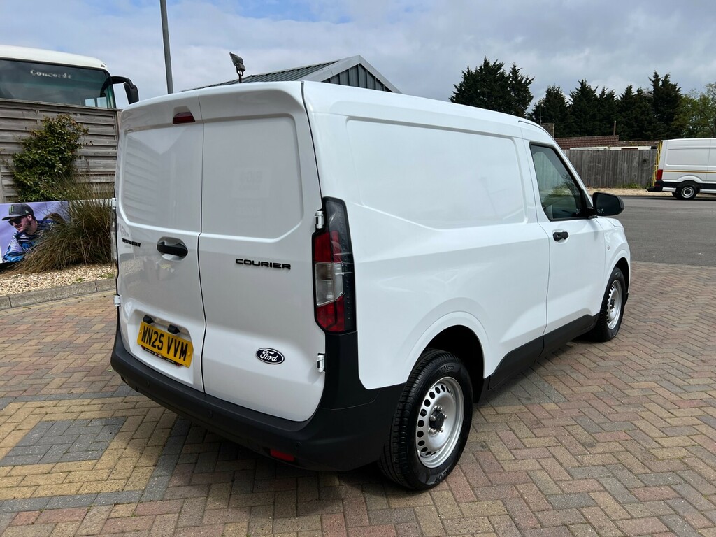 Ford Transit Courier 1.0 Ecoboost 100 Leader 22206 White #3