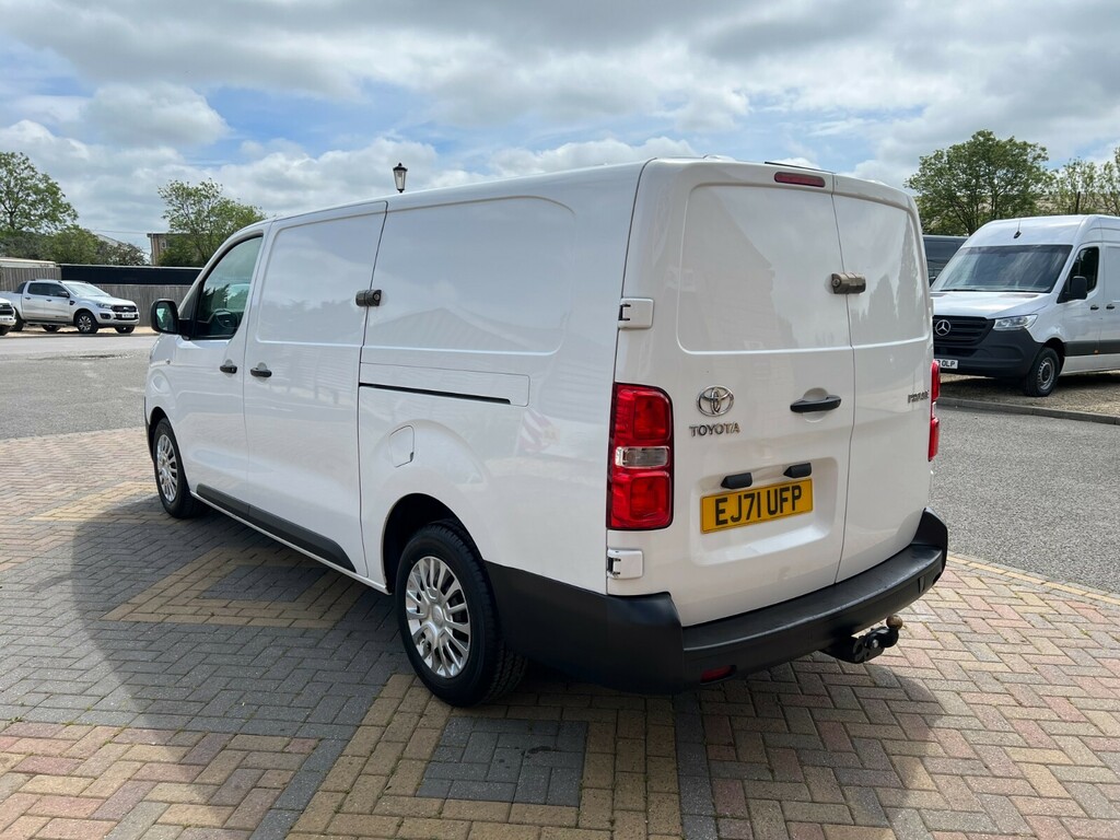 Toyota PROACE 2.0D 120 Icon Long Low Roof 23060 White #5