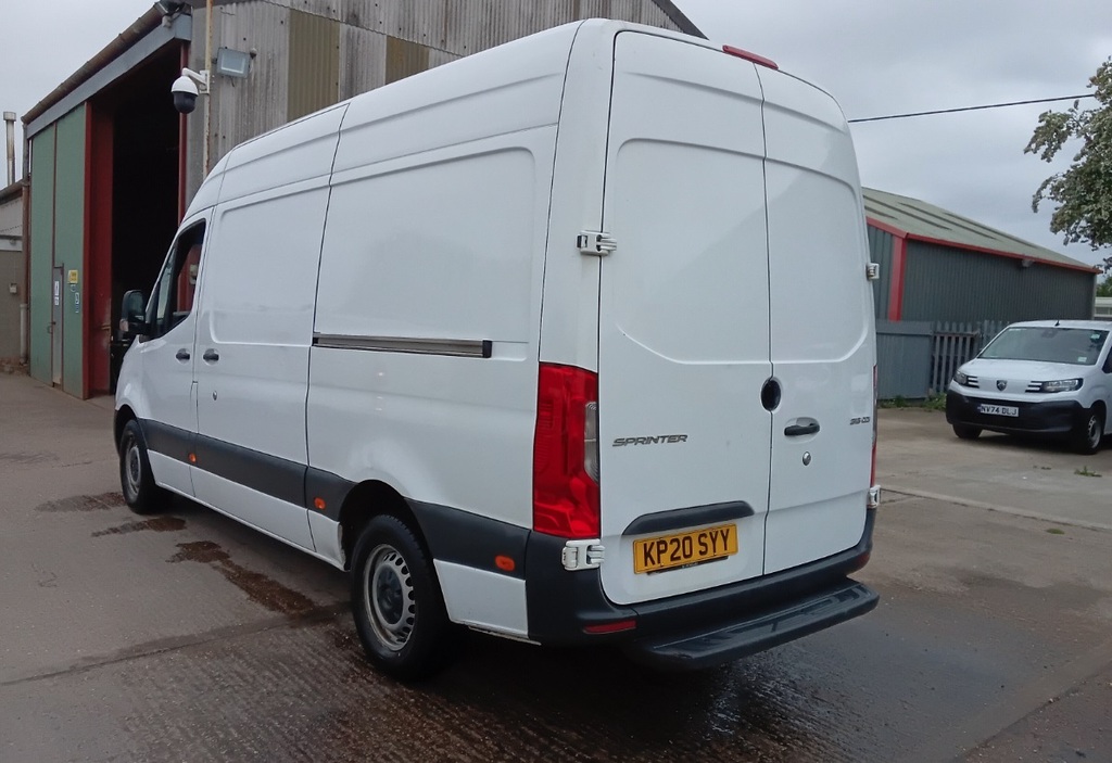 Mercedes-Benz Sprinter 316 Cdi 163 L2h2 Mwb High Roof Rwd KP20SYY White #5