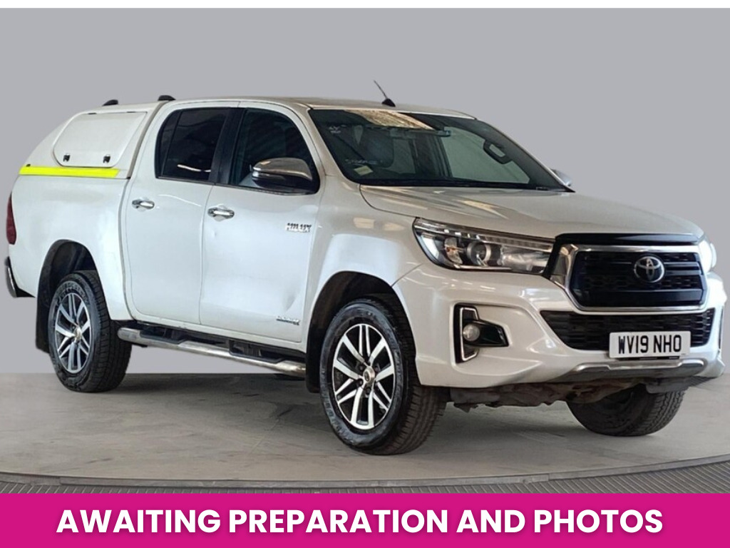 Toyota HILUX D-4d 150 Invincible X 4Wd Double Cab With Truckman White