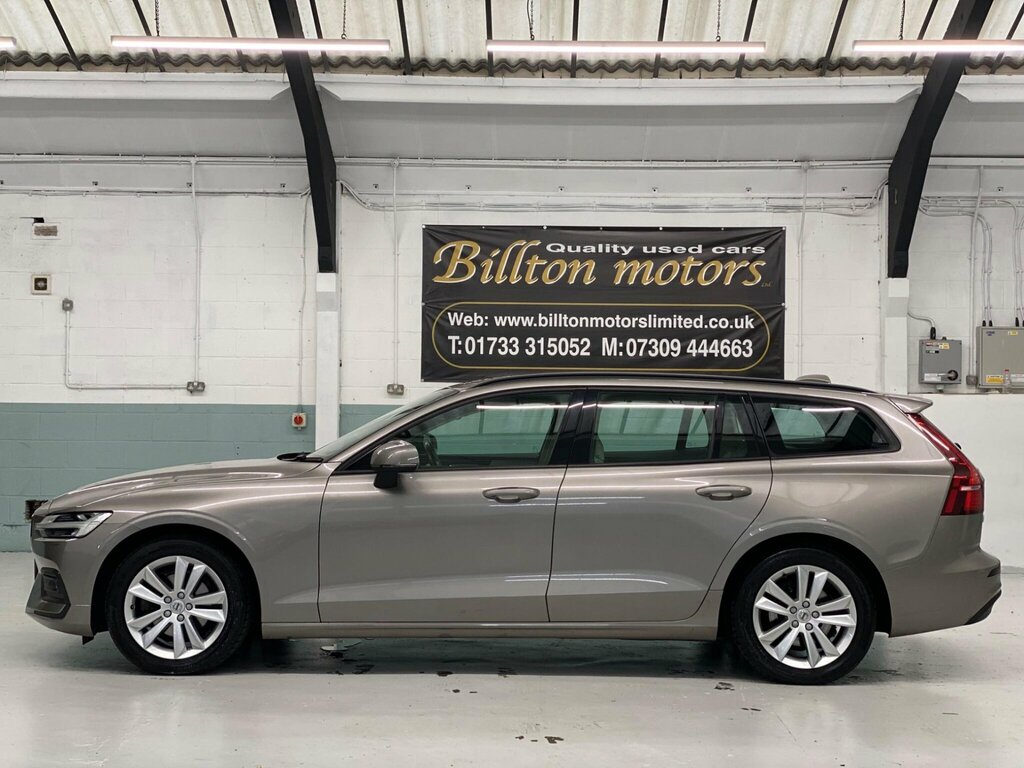 Volvo V60 2.0 D3 Momentum Pro Estate Euro Grey #6