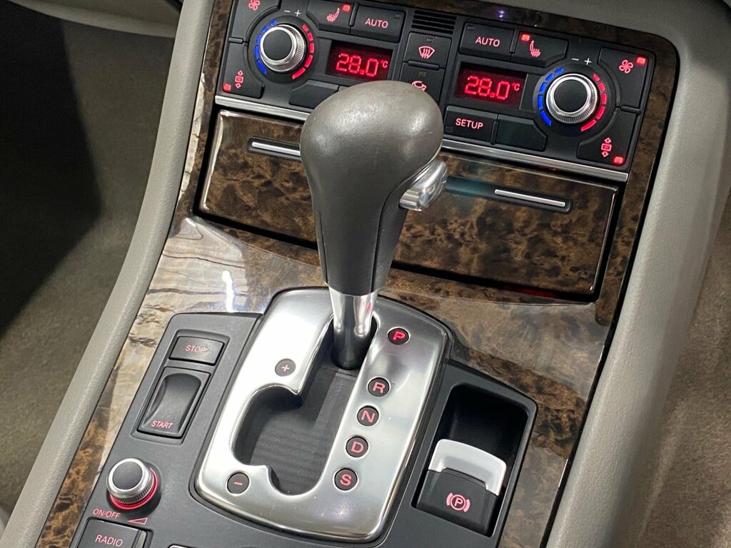 Audi A8 6.0 Grey #24