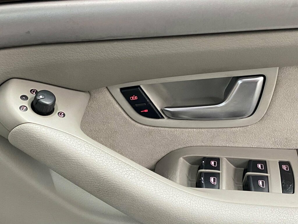 Audi A8 6.0 Grey #40