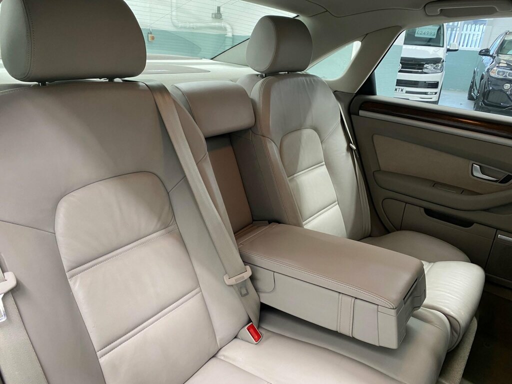Audi A8 6.0 Grey #15