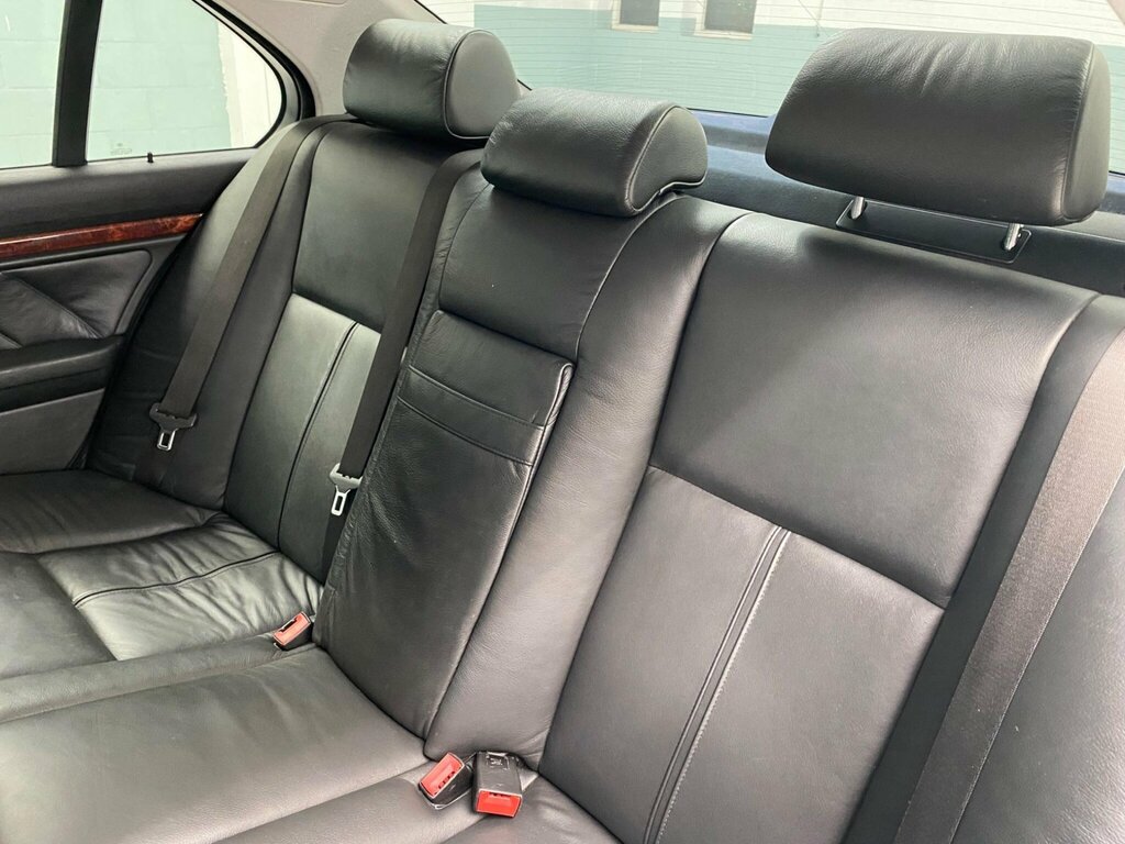 BMW 5 Series 2.5 525D Se Silver #17
