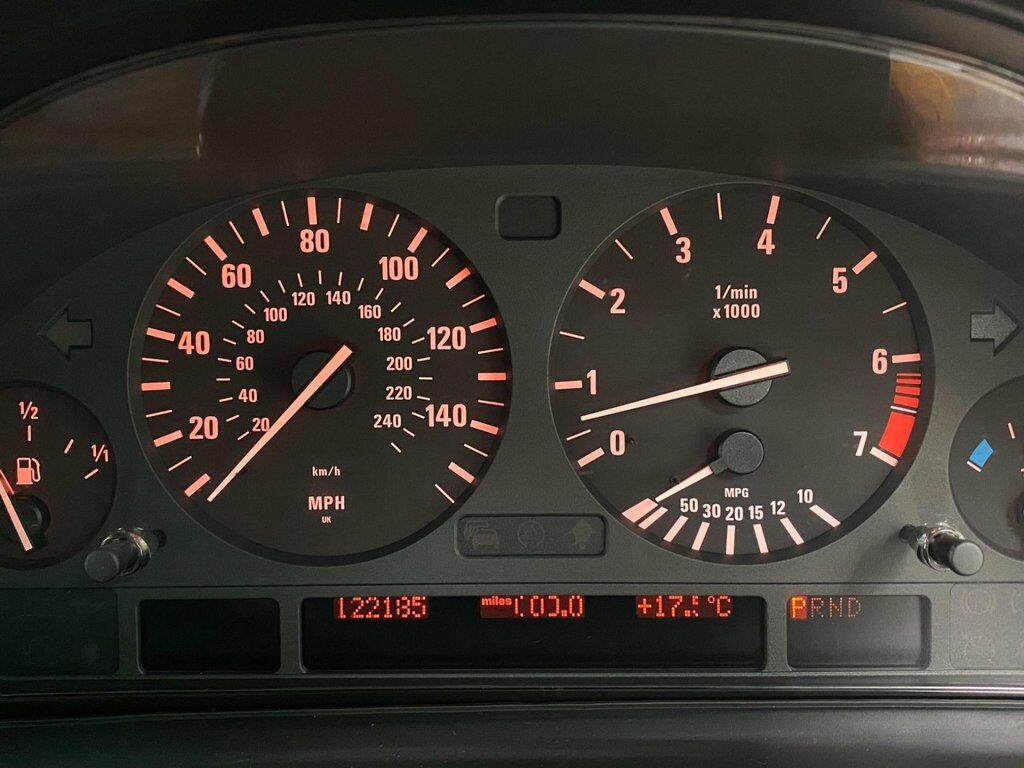 BMW 5 Series 2.5 525D Se Silver #27