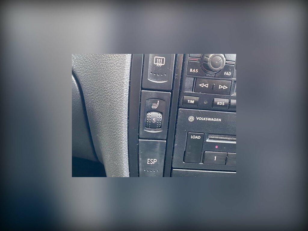 Volkswagen Passat 2.8 V6 4Motion Blue #13