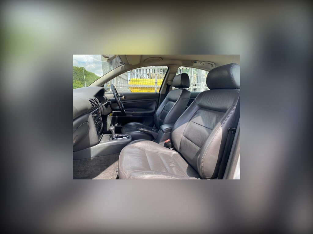 Volkswagen Passat 2.8 V6 4Motion Blue #8