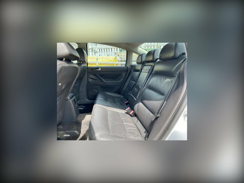 Volkswagen Passat 1.9 Tdi Pd Highline Saloon 1 Silver #6