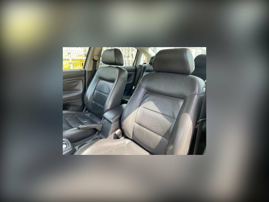 Volkswagen Passat 2.8 V6 4Motion Blue #9