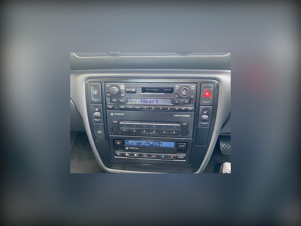 Volkswagen Passat 2.8 V6 4Motion Blue #11