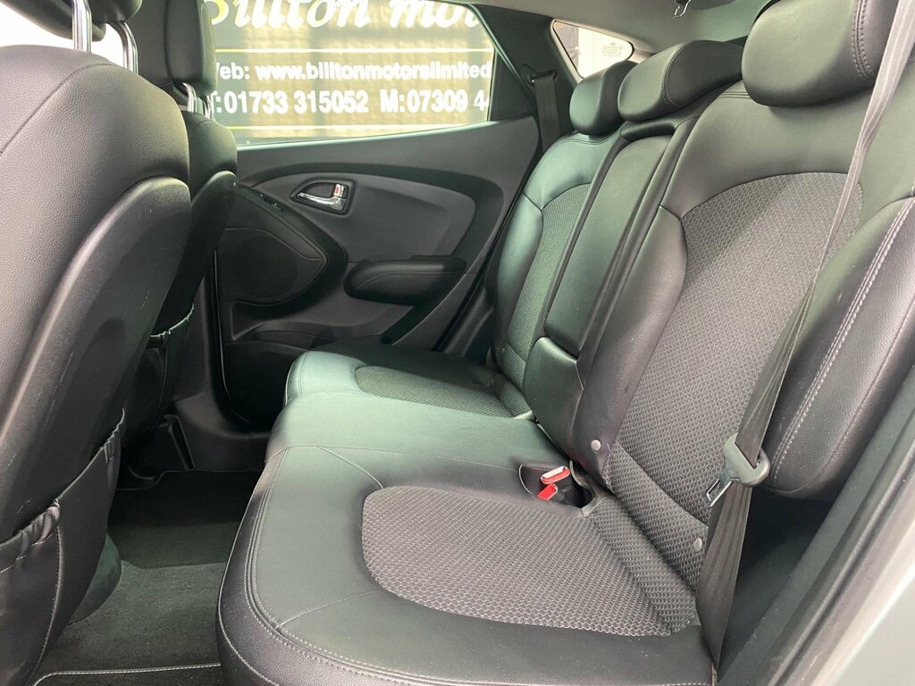 Hyundai Ix35 Crdi Style White #17