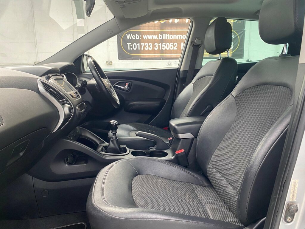 Hyundai Ix35 Crdi Style White #19
