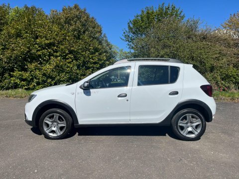 Dacia Sandero Stepway 0.9 Tce Essential SD70NWB White #4