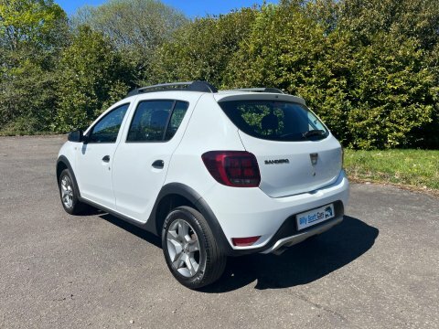Dacia Sandero Stepway 0.9 Tce Essential SD70NWB White #3