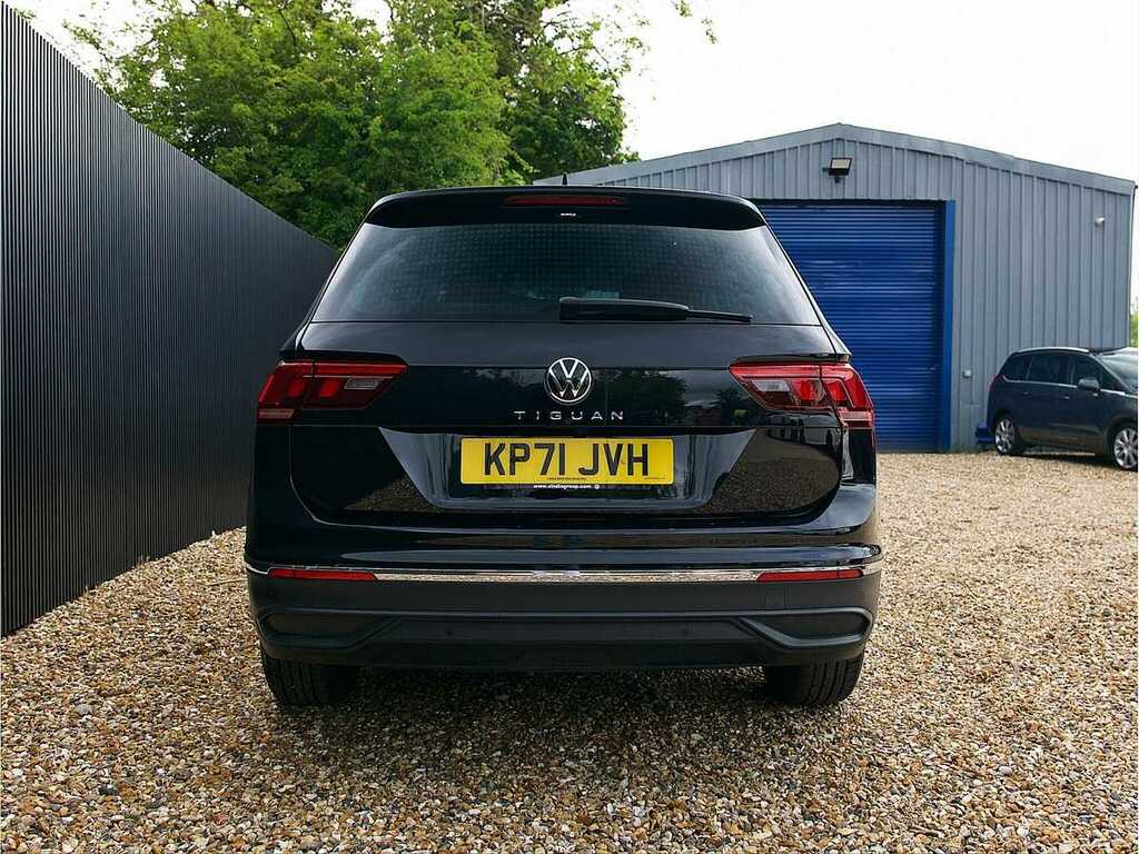 Volkswagen Tiguan Active Tsi S-a KP71JVH Black #4