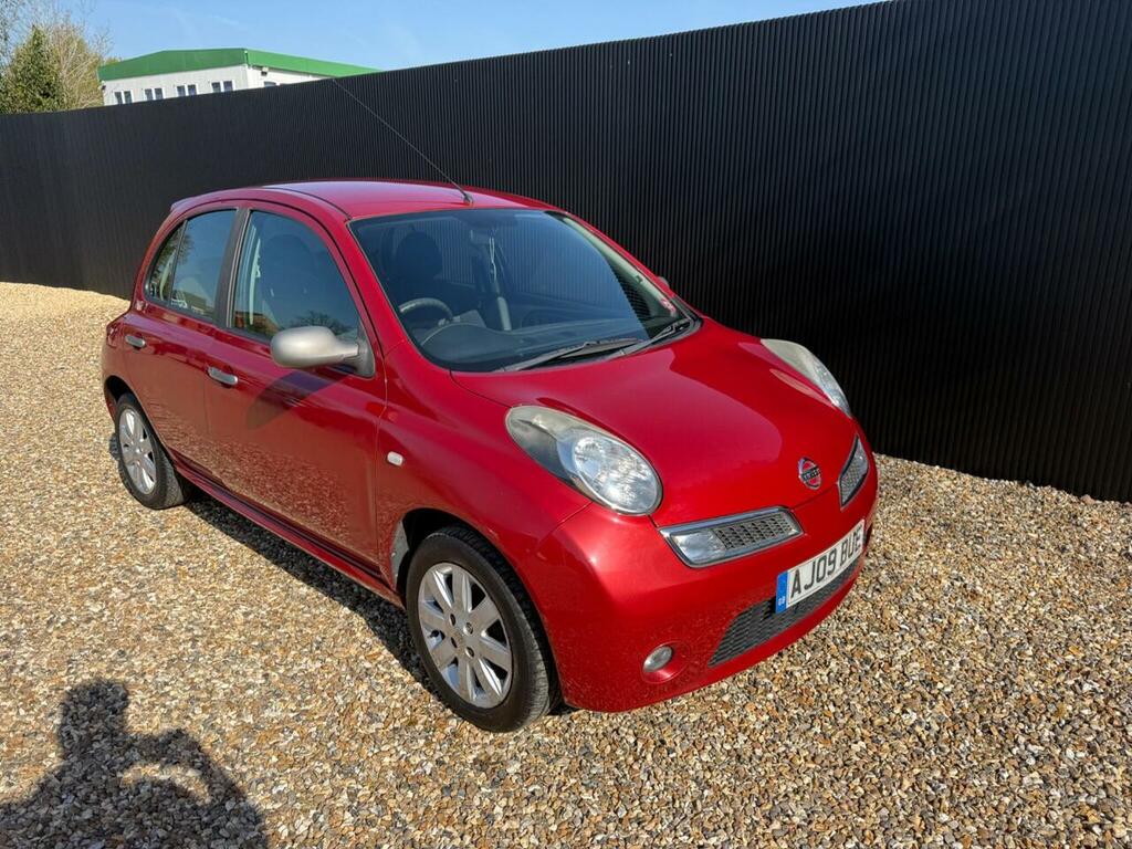 Nissan Micra 25 1.2 Red