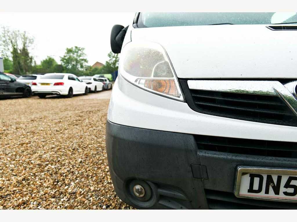 Vauxhall Vivaro Panel Van Silver #11