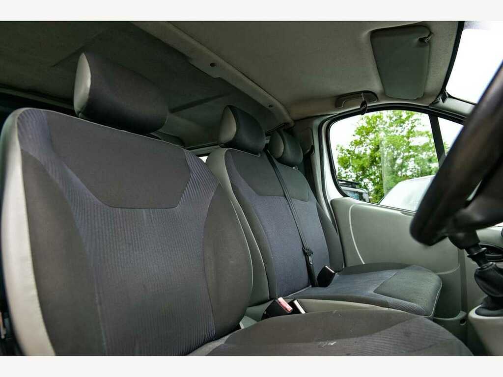 Vauxhall Vivaro Panel Van Silver #13