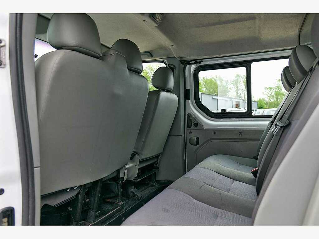 Vauxhall Vivaro Panel Van Silver #23