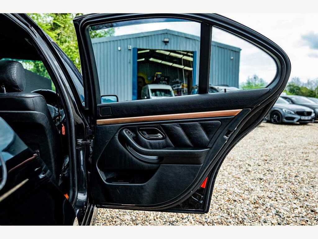 BMW 5 Series 3.4 535I Se Saloon 211 Bhp Green #19