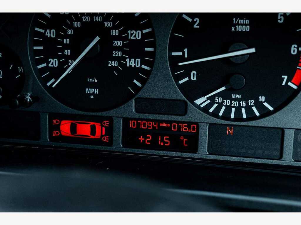 BMW 5 Series 3.4 535I Se Saloon 211 Bhp Green #30