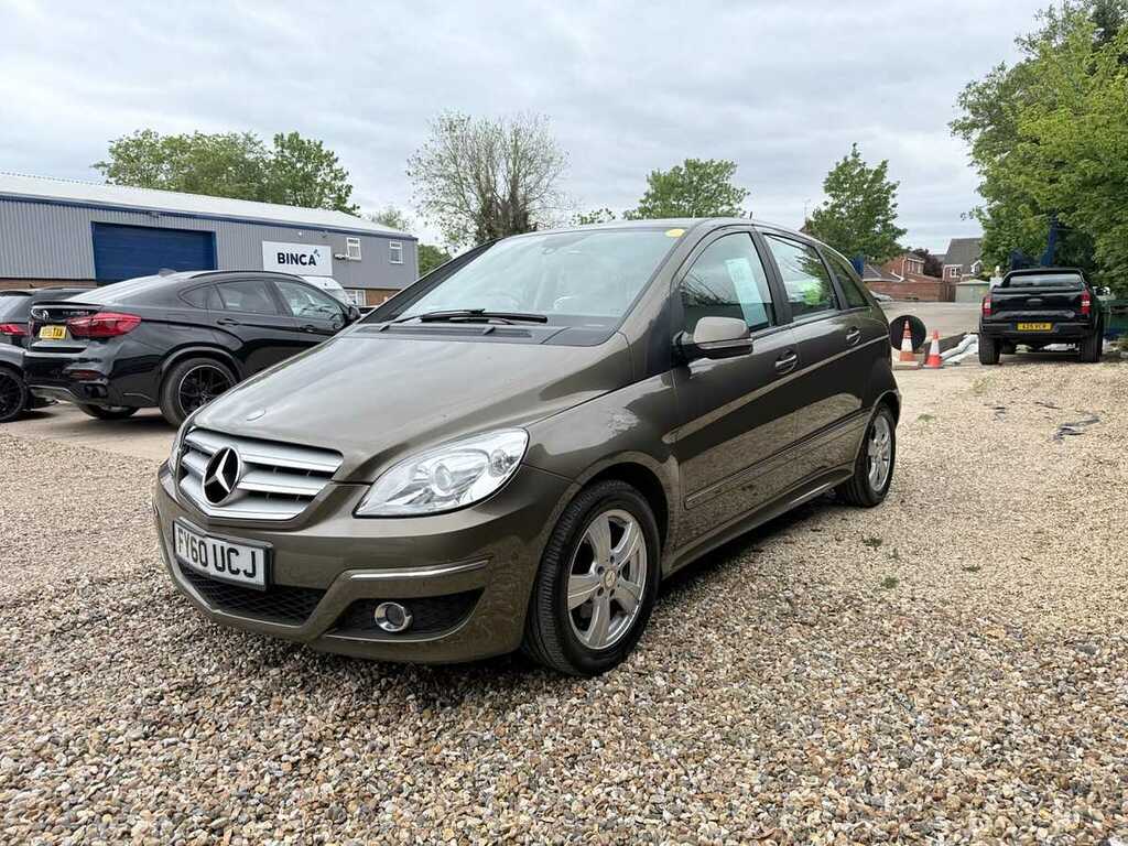 Mercedes-Benz B Class Cdi Se Cvt Brown #3